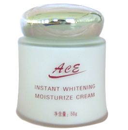 愛華化妝品 產(chǎn)品視覺美學(xué)與店鋪裝修設(shè)計探索，兼論嬰兒用品陳列的溫馨藝術(shù)