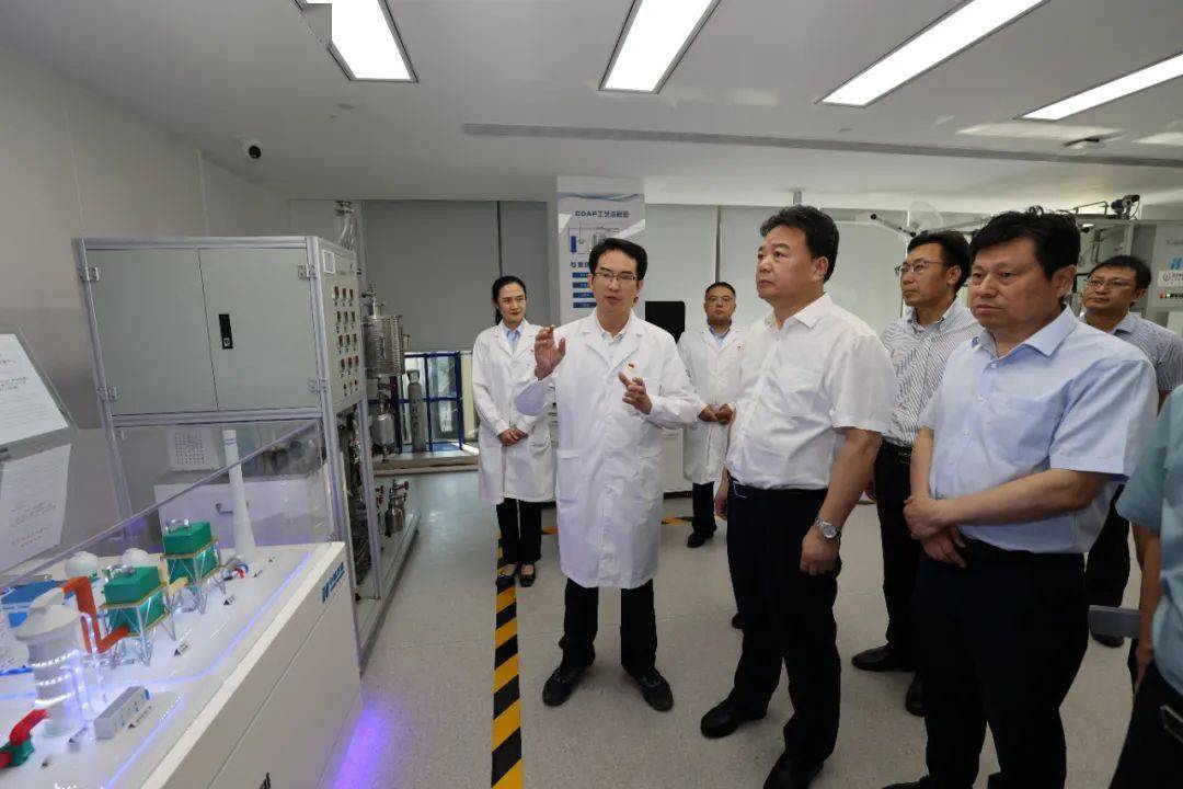 科技賦能環(huán)保 服務助力發(fā)展——省生態(tài)環(huán)境廳黨組書記陸衛(wèi)東赴連云港開展技術推廣服務專題調(diào)研